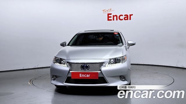 Lexus | Lexus New ES300h | New ES300h