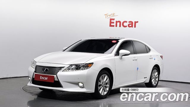 Lexus | Lexus New ES300h | New ES300h