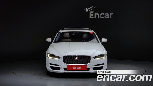 Jaguar | Jaguar XE
