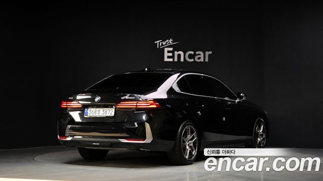 BMW | BMW 5 Series (G60) | 5 Series (G60)