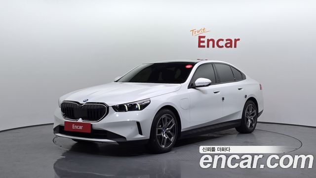 BMW | BMW 5 Series (G60) | 5 Series (G60)