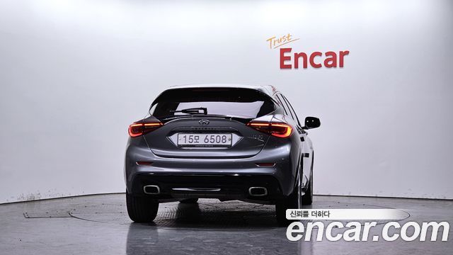 infinity | infinity Q30