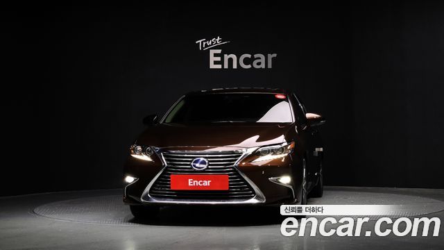 Lexus | Lexus New ES300h | New ES300h