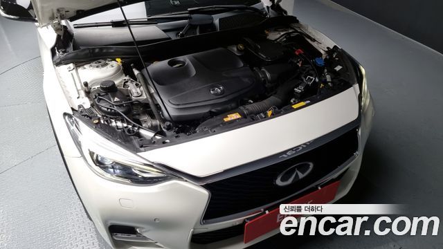 infinity | infinity Q30