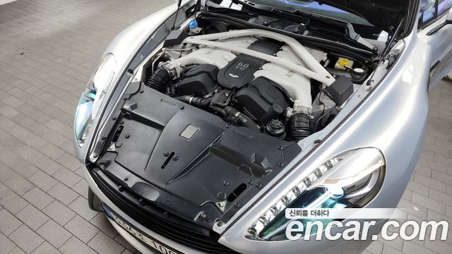 Aston Martin | Aston Martin Vanquish | Vanquish