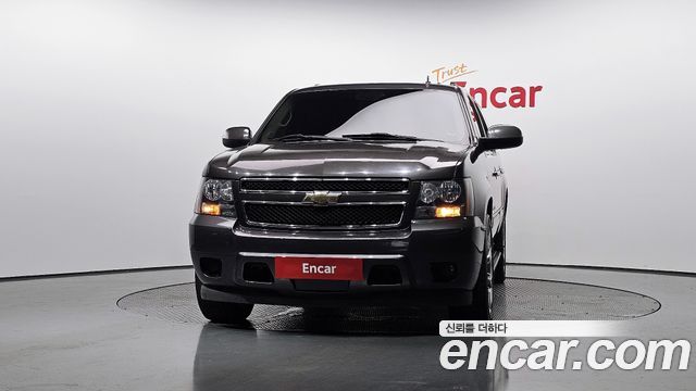 Chevrolet | Chevrolet Suburban | Suburban