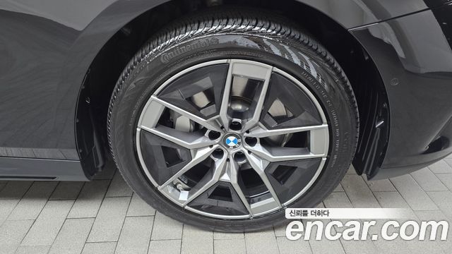 BMW | BMW 5 Series (G60) | 5 Series (G60)