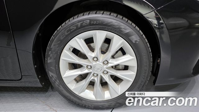 Lexus | Lexus New ES300h | New ES300h