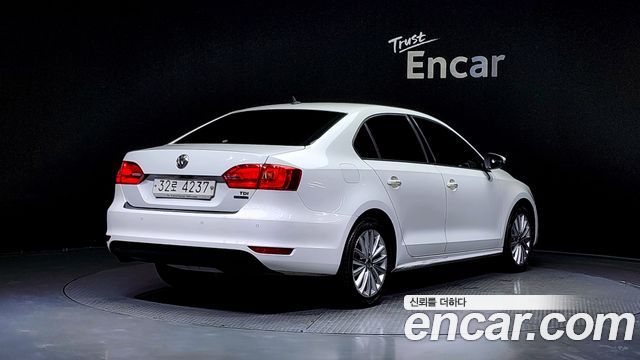 Volkswagen | Volkswagen New Jetta | New Jetta