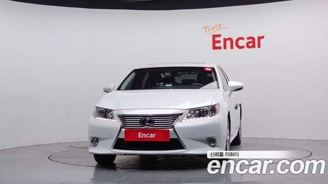 Lexus | Lexus New ES300h | New ES300h