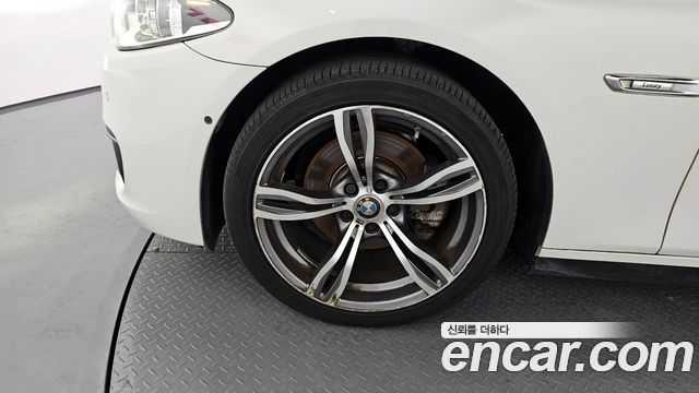 BMW | BMW 5 Series (F10) | 5 Series (F10)