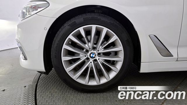 BMW | BMW 5 Series (G30) | 5 Series (G30)