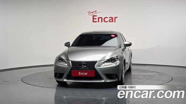 Lexus | Lexus New IS200t | New IS200t