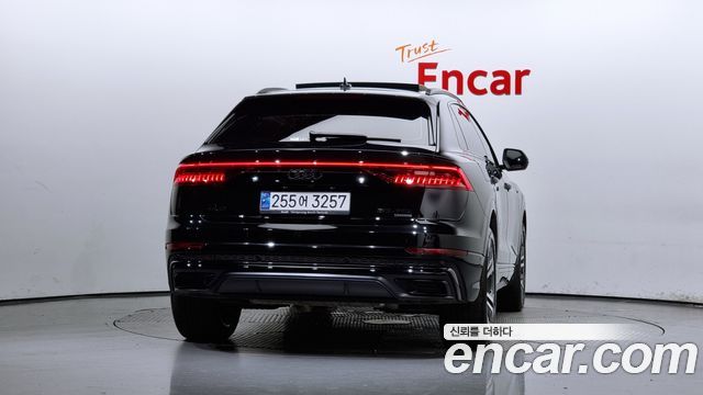 Audi | Audi Q8 (4M)