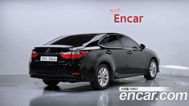 Lexus | Lexus New ES300h | New ES300h