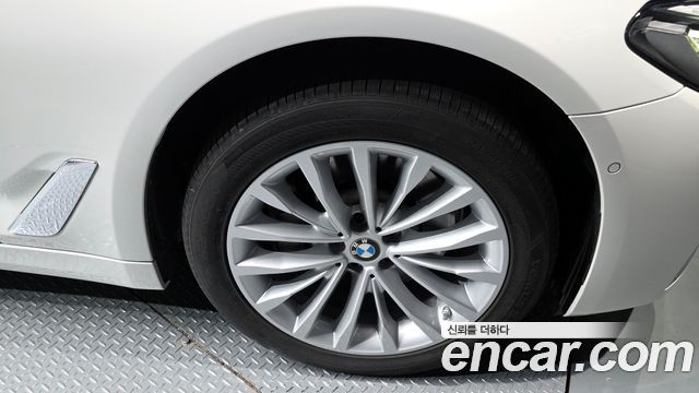 BMW | BMW 5 Series (G30) | 5 Series (G30)