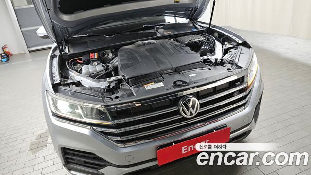 Volkswagen | Volkswagen Touareg 3rd Generation | Touareg 3rd Generation