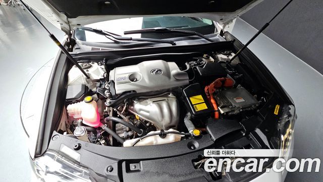 Lexus | Lexus New ES300h | New ES300h