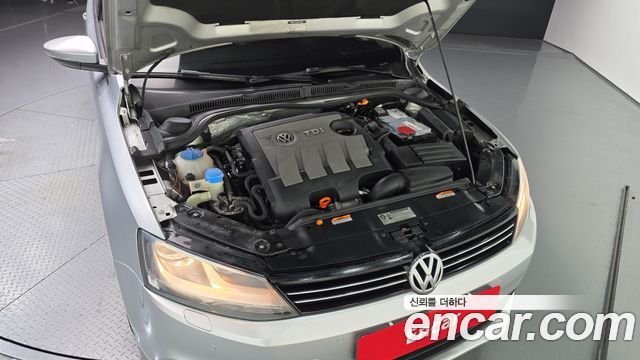 Volkswagen | Volkswagen New Jetta | New Jetta