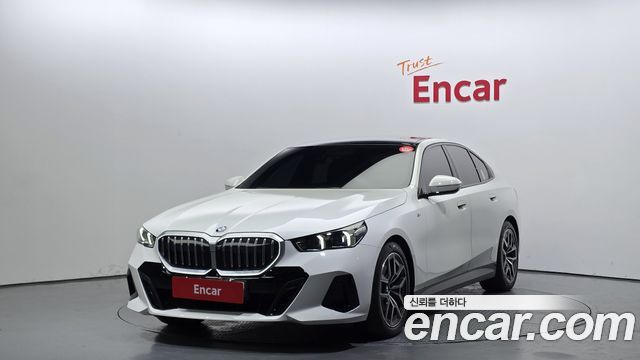 BMW | BMW 5 Series (G60) | 5 Series (G60)