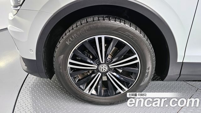 Volkswagen | Volkswagen Tiguan 2nd Generation | Tiguan 2nd Generation