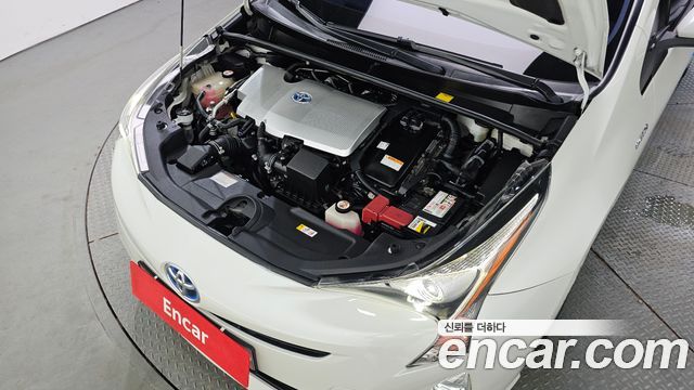 Toyota | Toyota Prius 4th Generation | Prius 4th Generation