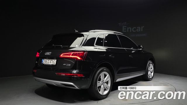 Audi | Audi Q5 (FY)