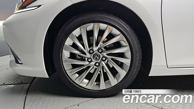 Lexus | Lexus ES300h 7th generation | ES300h 7th generation