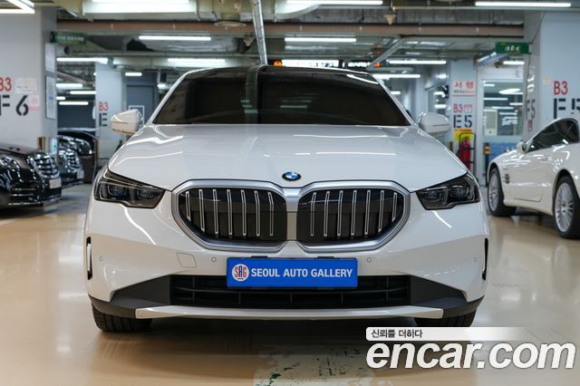 BMW | BMW 5 Series (G60) | 5 Series (G60)