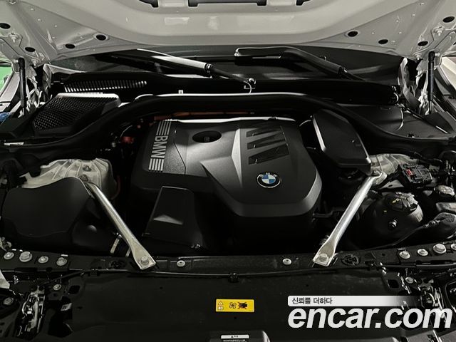 BMW | BMW 5 Series (G60) | 5 Series (G60)