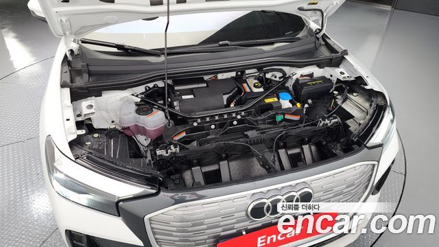 Audi | Audi Q4 e-tron (F4) | Q4 e-tron (F4)