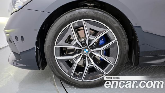 BMW | BMW 5 Series (G60) | 5 Series (G60)