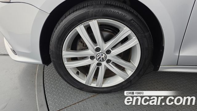 Volkswagen | Volkswagen New Jetta | New Jetta