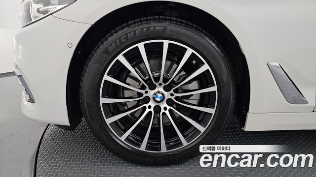 BMW | BMW 5 Series (G30) | 5 Series (G30)