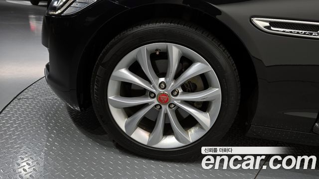 Jaguar | Jaguar XF (X260)