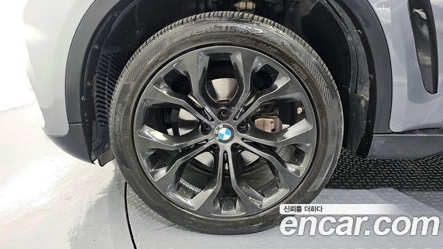 BMW | BMW X6 (F16)