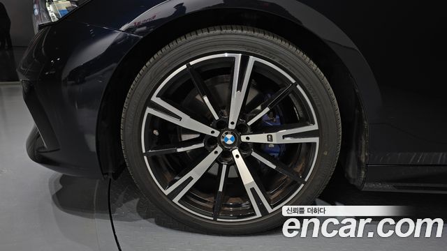 BMW | BMW 5 Series (G60) | 5 Series (G60)