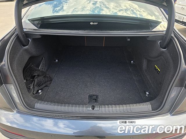 Audi | Audi A6 (C8) | A6 (C8)