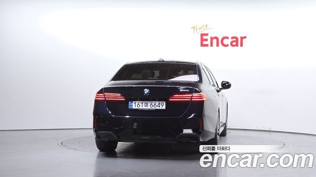 BMW | BMW 5 Series (G60) | 5 Series (G60)