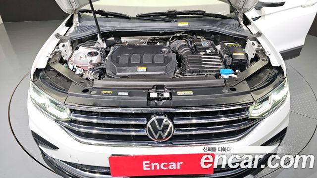 Volkswagen | Volkswagen Tiguan 2nd Generation | Tiguan 2nd Generation