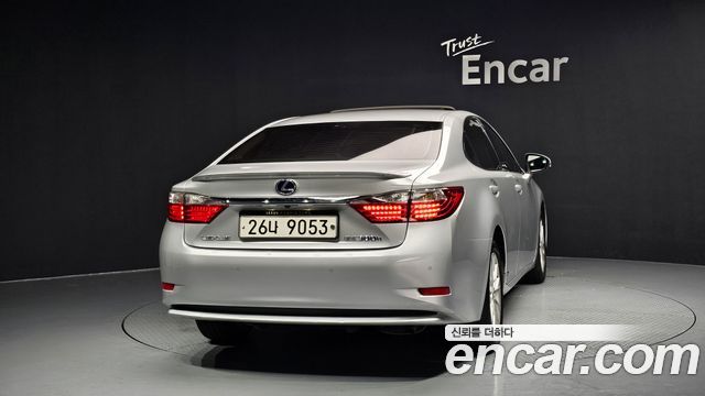 Lexus | Lexus New ES300h | New ES300h